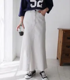 アンドミー　白デニムスカート