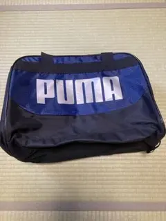 PUMA ネイビー バッグ ロゴ入りのサムネイル