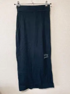 DV0589-010 ナイキ ウィメンズロングスカート XS