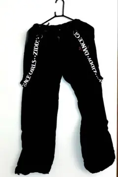 黒　ズボン　レディース