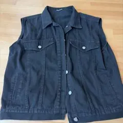 ブラックデニムベスト