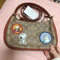 新品・未開封コーチCOACH リラン刺繍 ショルダーバッグ 青スヌーピー 