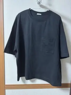 オーバーサイズ ブラック Tシャツ ポケット付き　GU