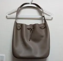 GUSCIO　ショルダーバッグ　 グレージュ
