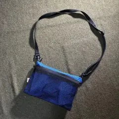 90s USA製 ナイロンショルダーバック サコッシュのサムネイル