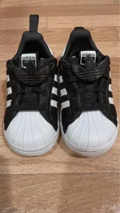 adidas キッズ　スニーカー　スーパースター ブラック/ホワイト　15cm