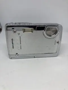 OLYMPUS μ830 デジカメ 動作確認済み 充電器付 コンデジ シルバー