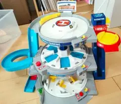 2026年最新】トミカ ぐるぐるシュート! DXトミカパーキングの人気