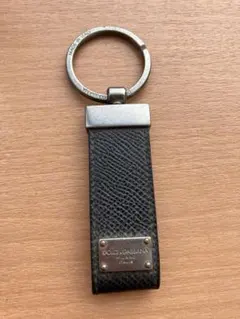 最終値下げ！DOLCE&GABBANA Logo Metal Charmのサムネイル