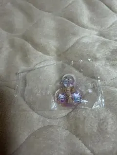 松平健桑巴 Hello Kitty 標記