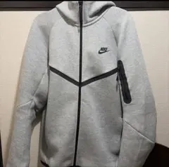 Nikeテックフリース最新型