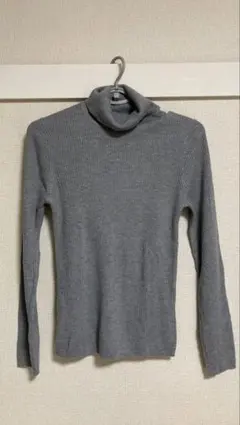 M*u様 GU グレー タートルネックセーター Mサイズ