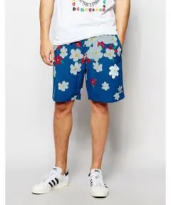 美品 adidas originals 花柄 ショートパンツ 水陸両用 総柄のサムネイル