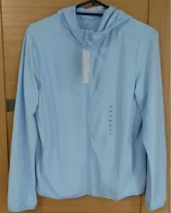 新品　UNIQLO ユニクロ エアリズムUVカットメッシュパーカ ブルー 150