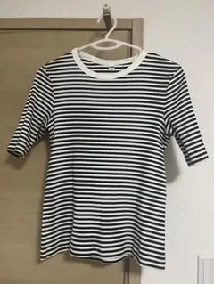 UNIQLO 白黒ストライプ 五分袖半袖Tシャツ