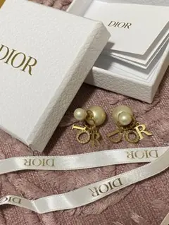 Dior/パールゴールドピアス