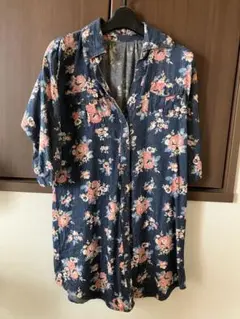 デニムの花柄チュニック　Mサイズ