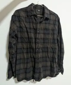 UNIQLO ネルシャツ 黒と茶色のチェック柄