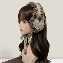 ハンドメイド イヤーマフ 耳あて ハートデザイン ベージュ ヒョウ柄 編み物
