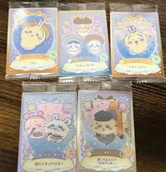 ちいかわ ウエハース 2 カード ハチワレ うさぎ　モモンガ　古本屋　らっこ