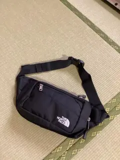 ノースフェイス　ボディバッグ美品