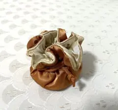 美品　アクセサリーポーチ　巾着　旅行　持ち運び