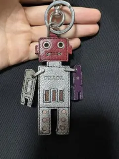 PRADA ロボット キーホルダー