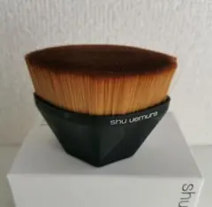 shu uemura ファンデーションブラシ petal 55/56のサムネイル