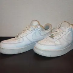 NIKE AIR FORCE 1 ホワイト スニーカー
