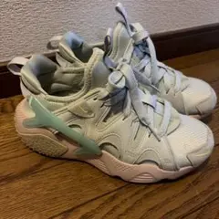 NIKE WMNS AIR HUARACHEナイキ ウィメンズエア ハラチ