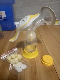 medela Harmony 手動式　母乳搾乳器