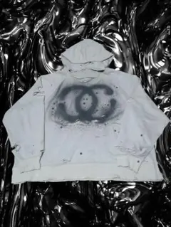 Spray Paint Damaged Hoodie.⁡