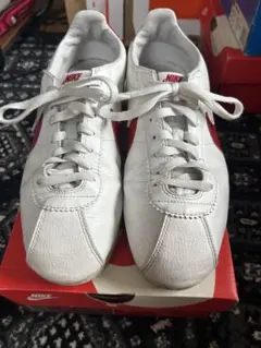 NIKE CLASSIC CORTEZ LEATHER ナイキ　コルテッツ