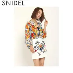 新品 SNIDEL スナイデル デコラティブエンブロイダリースカート