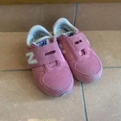 New Balance ピンク スニーカー　13.5cm 保育園靴