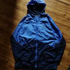 プ*す様 Under Armour フード付きナイロンジャケット XL