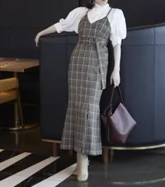 新品未開封 SNIDEL ウエストベルトマーメイドワンピース