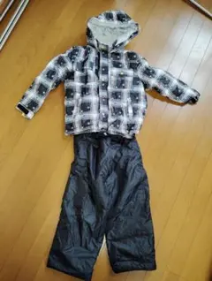 美品子ども用スノーボードウェア 130サイズ