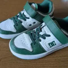 Item thumbnail for item f3d3bfb4-ad15-4d4b-b936-d91fd6c24e75