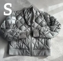 美品　UNIQLO ユニクロ ウルトラライトダウン キルトリブブルゾン S