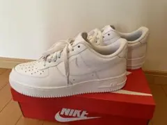 【美品】NIKE AIR FORCE 1 '07 ホワイト 28cm