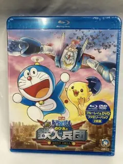 映画ドラえもん　新・のび太と鉄人兵団～はばたけ 天使たち～ ブルーレイ&DVDのサムネイル