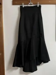 シルエットきれいなマーメイドスカート