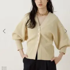 美品★ アダムエロペ　フォルムニットカーディガン　生成りベージュ