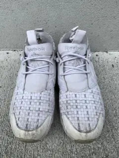 Reebok フューリーライト 編み込みデザイン スニーカー