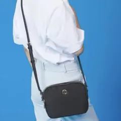 Tommy Hilfiger ショルダーバッグ ブラック