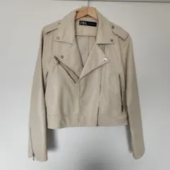 ZARA ベージュ ショートライダースジャケット