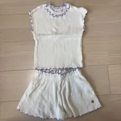 Tシャツとショートパンツセット クリーム色