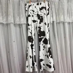 SHEINカウ柄 フレアパンツ ホワイト×ブラウン