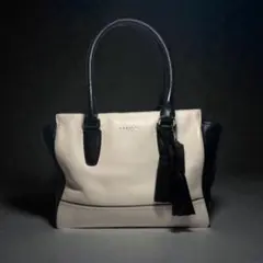 人気 コーチ タッセル付き レディース ハンドバッグ シンプル アイボリー 黒